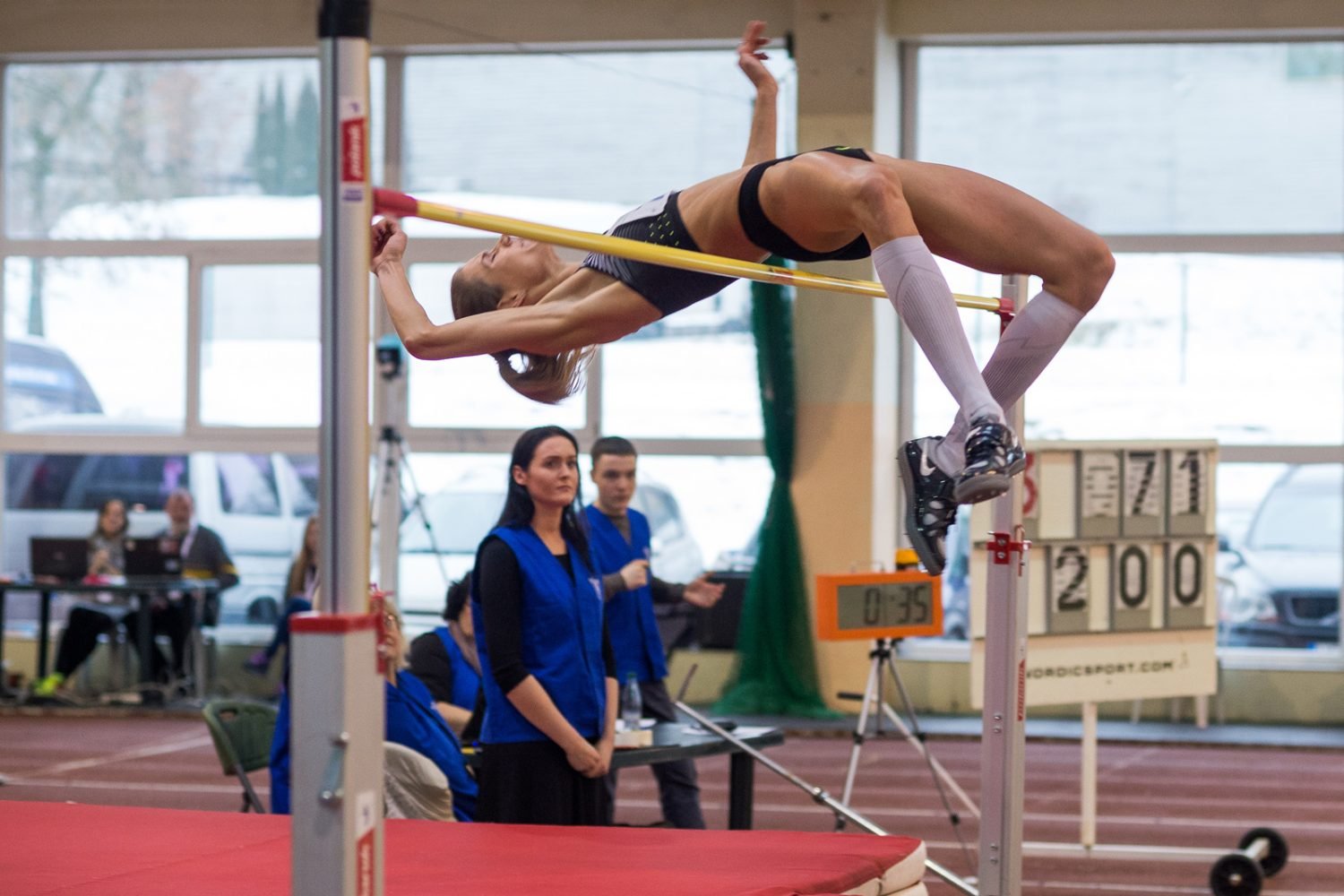 2017 metų LLAF taurės varžybose Airinė Palšytė įveikė du metrus_Alfredo Pliadžio nuotr.