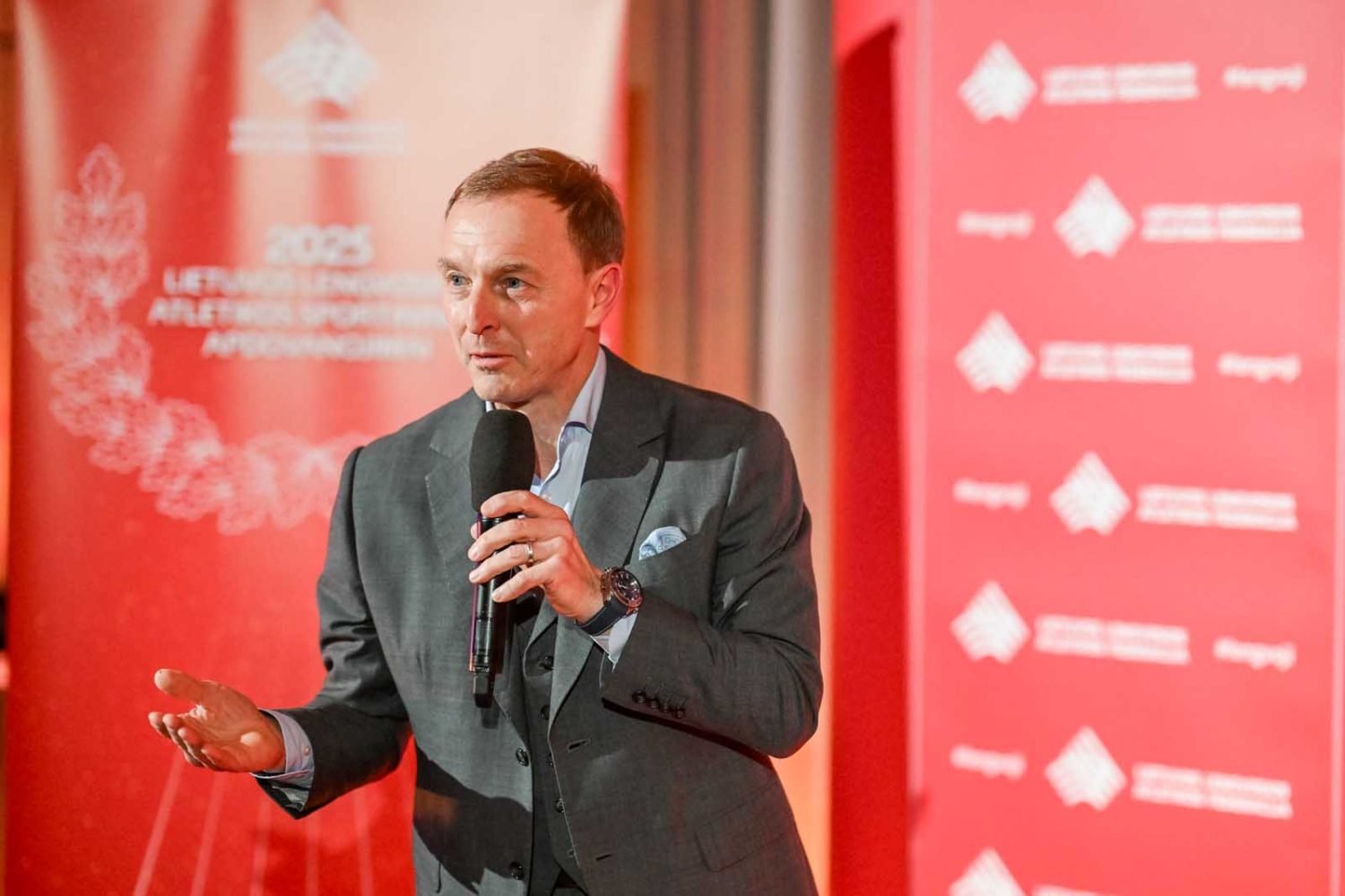 2025-12-19. LLAF metų apdovanojimai. Fotografas Alfredas Pliadis