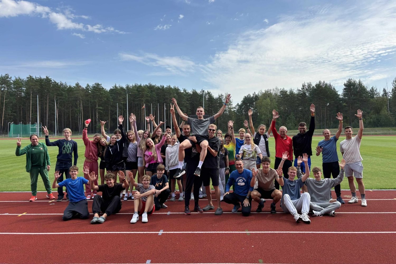 Lengvosios atletikos talentų stovyklos dalyviai